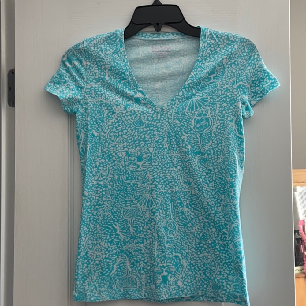 Lilly Pulitzer V-neck tee
